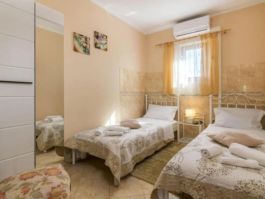Villa Divina Comfortable Holiday Residence Sisan