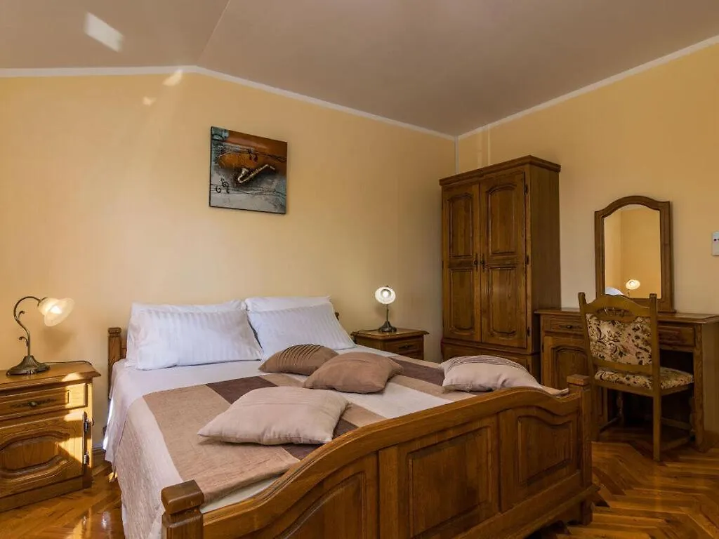 Villa Divina Comfortable Holiday Residence Sisan