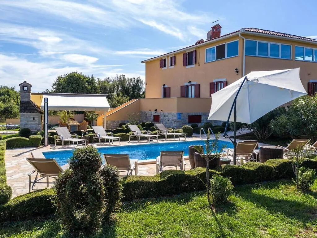 Villa Divina Comfortable Holiday Residence Sisan