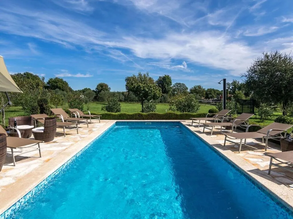 Villa Divina Comfortable Holiday Residence Sisan