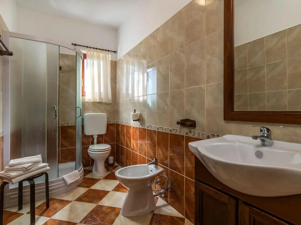Villa Divina Comfortable Holiday Residence Sisan 0*,  Croatia